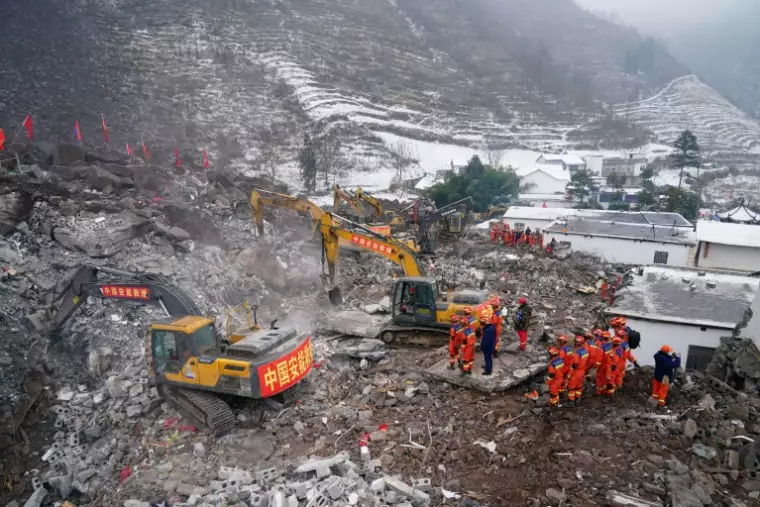 Glissement de terrain en Chine: le bilan s'alourdit à 31 morts