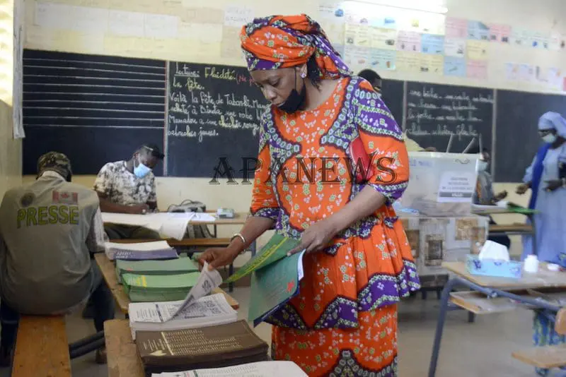 Sénégal : l’élection présidentielle reportée au 15 décembre 2024