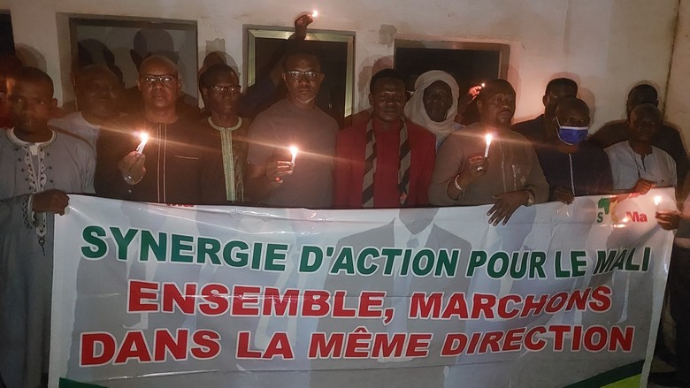 Mali : Une coalition de regroupements politiques dénonce « la confiscation du pouvoir par les militaires et réclame la mise en place d’une transition civile »