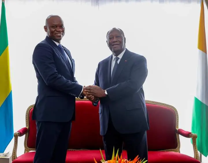 Brice Oligui Nguema sollicite Alassane Ouattara pour la « levée des sanctions de l’UA »