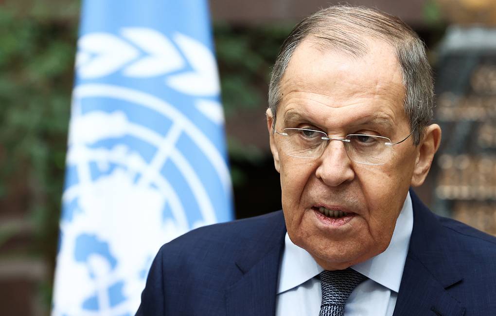 Lavrov qualifie de stupide les efforts de l'Europe pour isoler la Russie