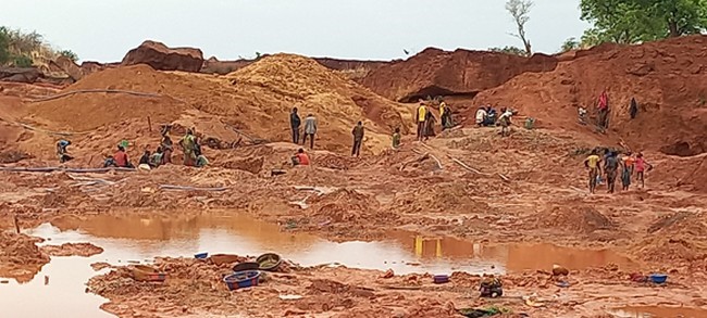 Mali : Quand le travail dans l’orpaillage devient un frein pour la scolarité des enfants