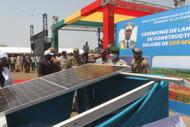 Crise énergétique :   Après Sanankoroba, 2 autres centrales solaires à Safo et Tiakadougou-Dialakoro